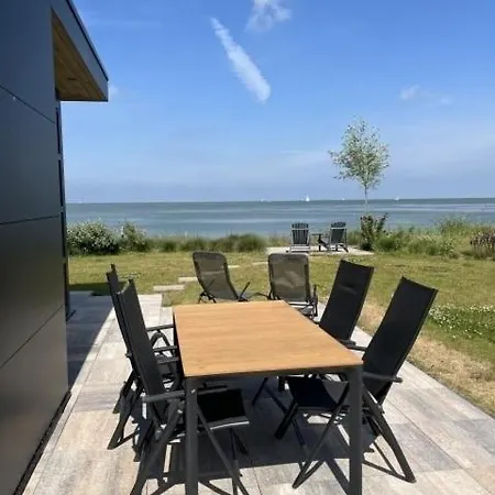 Enkhuizer Seestern Erste Reihe Hausnr 230 *